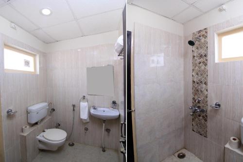 Gallery image of Hotel R B International in Varanasi