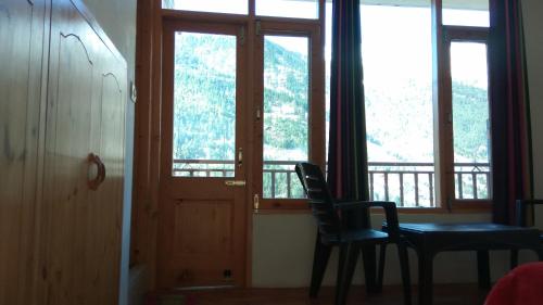 Gallery image of Sunface Homestay in Manāli