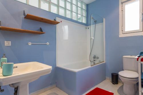 Ванна кімната в Ático céntrico confortable y luminoso