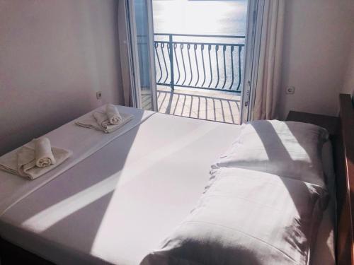 Postel nebo postele na pokoji v ubytování Apartman Stević
