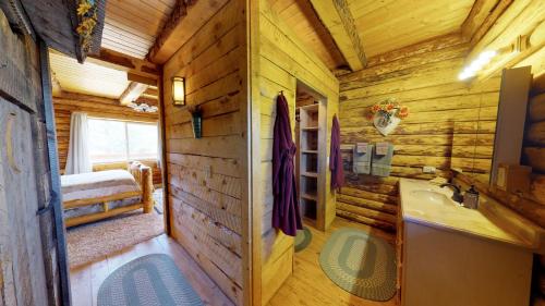 Gallery image of Canyon View Family Cabin, Deck, TV Room, Games, BBQ, Campfire in Monticello
