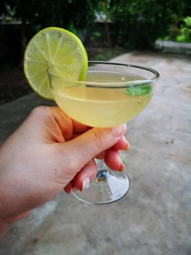 Baan Sithepaban Guesthouseで提供されているドリンク