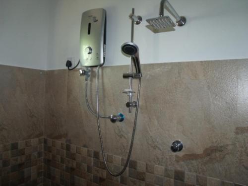Bilik mandi di FRED'S RUHE VILLA