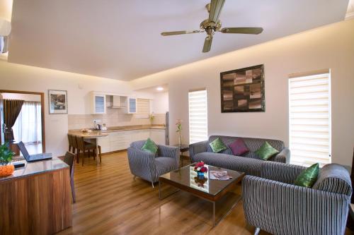 Un lugar para sentarse en Clarks Exotica Convention Resort & Spa