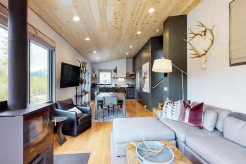 Lake Cabin 9 – Photos 2