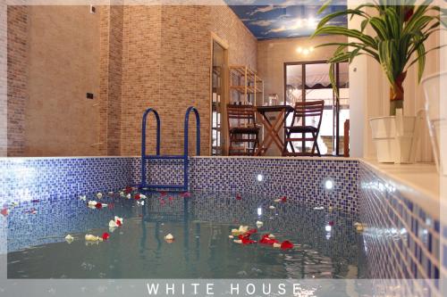 White House tesisinde veya buraya yakın yüzme havuzu