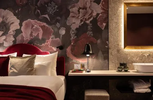 SISSI SUITES | luxury apartments | Mayrhofen photo