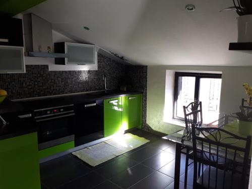 Kuhinja ili čajna kuhinja u objektu Apartma Marisol