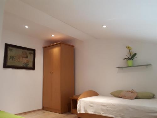Katil atau katil-katil dalam bilik di Apartma Marisol