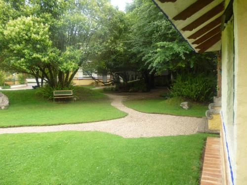 En have udenfor Hotel Bosques del Sol Suites