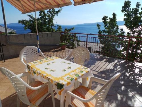 Apartments in Senj 27604