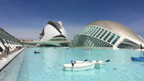 Apto en Ciudad de las Ciencias y cerca playa