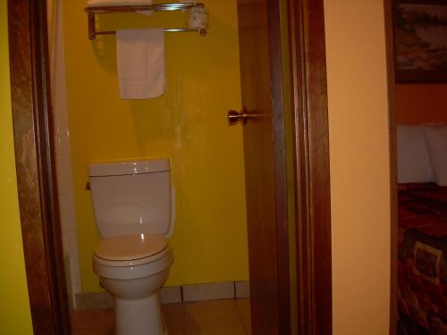 Un baño de 83 motel