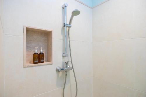 Vonios kambarys apgyvendinimo įstaigoje Tanaya Bed & Breakfast