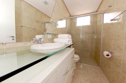 Un baño de Hotel Marimar The Place