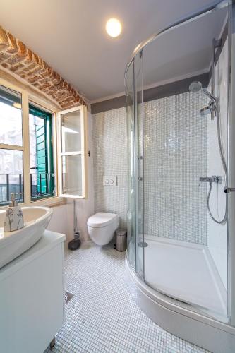Luxury San Giovanni Apartment 1