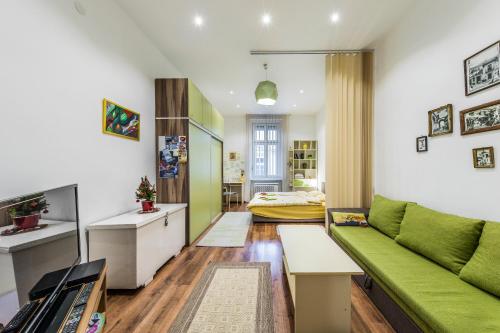 Green Thea Apartment / Free Parking