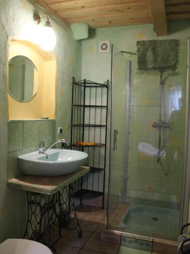 Kúpeľňa v ubytovaní Pod tulipanem nad jeziorem