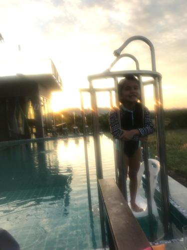 Bazén v ubytování Chef Nirvana Spa Pool Villa nebo v jeho okolí