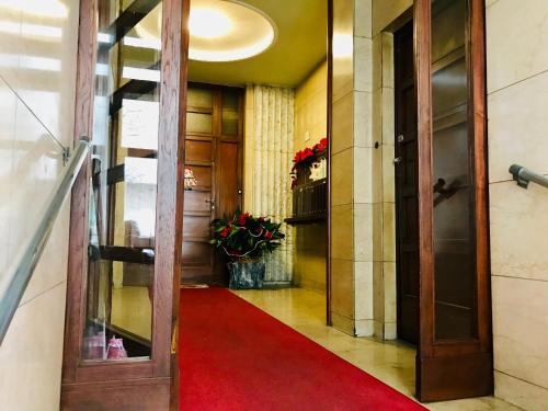 Spacious apartment near Centrale-Loreto-Duomo