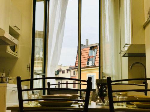 Spacious apartment near Centrale-Loreto-Duomo