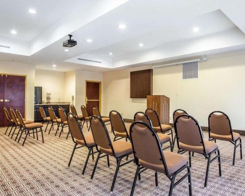 a room with a bunch of chairs in it at Comfort Suites Rock Hill Manchester Meadows Area in Rock Hill