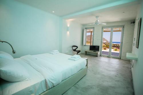 Gallery image of Villa ANAIS 2 MYKONOS in Elia Beach