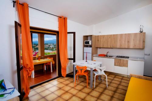 Kuchyň nebo kuchyňský kout v ubytování Residence Appartamenti Caffarena