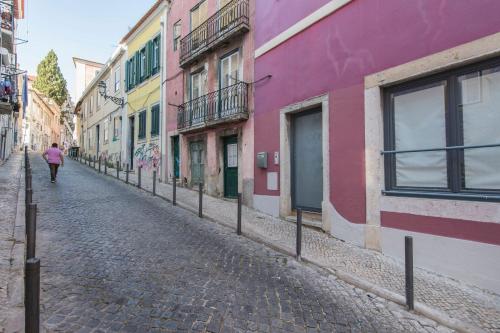 Bairro Alto Flat Balcony Views by LovelyStay