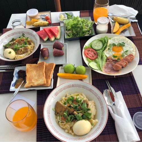 Mad på hotellet eller i nærheden