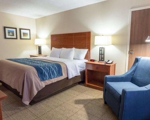 Кровать или кровати в номере Comfort Inn Civic Center