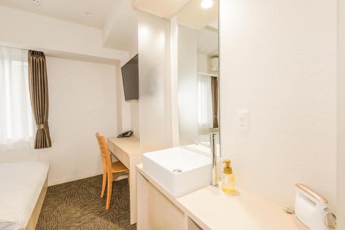 Hotel Ninestates Hakata tesisinde bir banyo