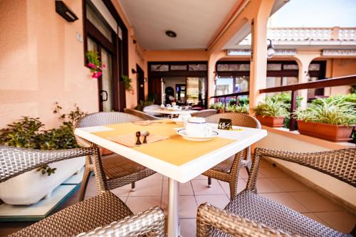 Fotografie z fotogalerie ubytování Hotel Sileoni v destinaci Marina di Cecina