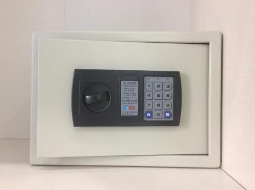 a microwave oven with a remote control in it at Apartment with private patio in Fuengirola