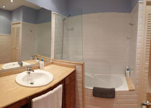 Koupelna v ubytování APARTAMENT CASA CORDERET