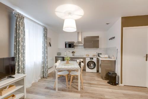 Η κουζίνα ή μικρή κουζίνα στο Osemae Immobilier - Redon Port-Chatelêt