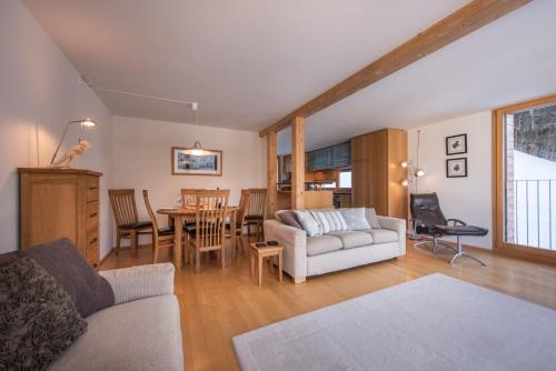 Posezení v ubytování Chalet Roossi 3