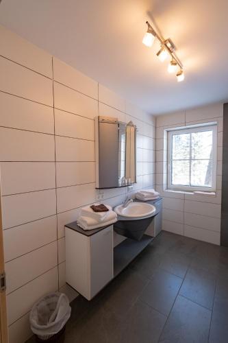 Un baño de Peters Alm