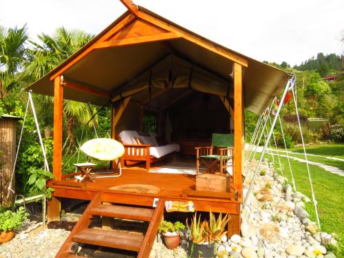 Gallery image of Omarama Oasis - Permaculture Glamping in Pohara