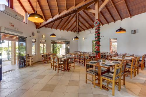 Restaurant o un lloc per menjar a Pousada Barra Mar