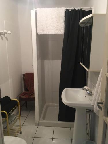 Koupelna v ubytování Maison Lyre, Pompadour