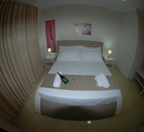ヴロラにあるHotel Diversのギャラリーの写真