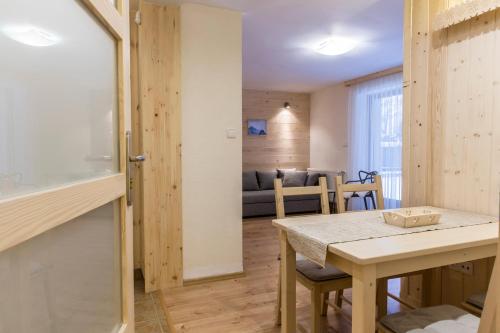 Fotografia z galérie ubytovania Apartament Antałówka z ogródkiem v Zakopanom