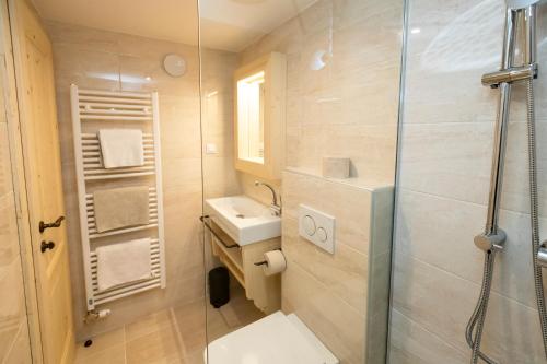 Bagno di ALPIK Chalets - Bohinj
