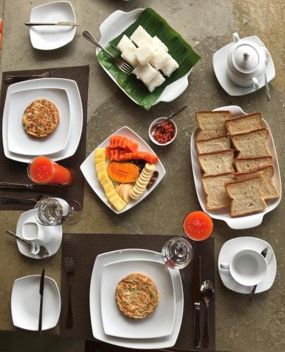 Jídlo v hotelu nebo okolí