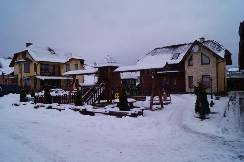 Φωτογραφία από το άλμπουμ του Dacha σε Yasinya