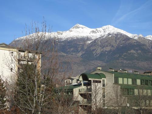 Foto dalla galleria di Appartamento Maggio di fronte palaghiaccio ad Aosta