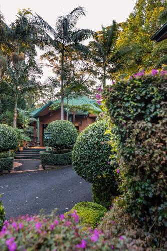 Κήπος έξω από το Escarpment Retreat & Day Spa for Couples