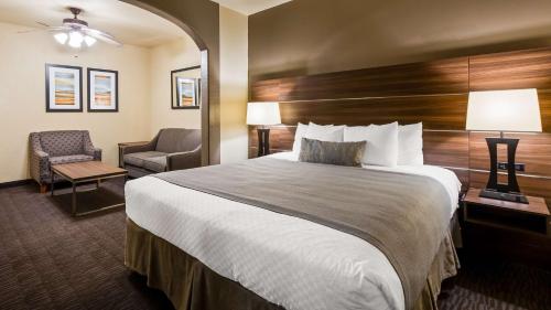 Best Western Plus Hill Country Suites - San Antonio Image