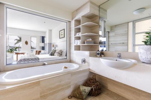 Koupelna v ubytování Watsons Bay Boutique Hotel